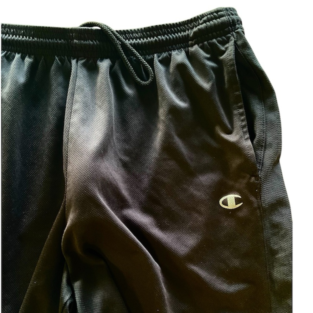 Champion All Black Performance Short - Picture 2 of 4